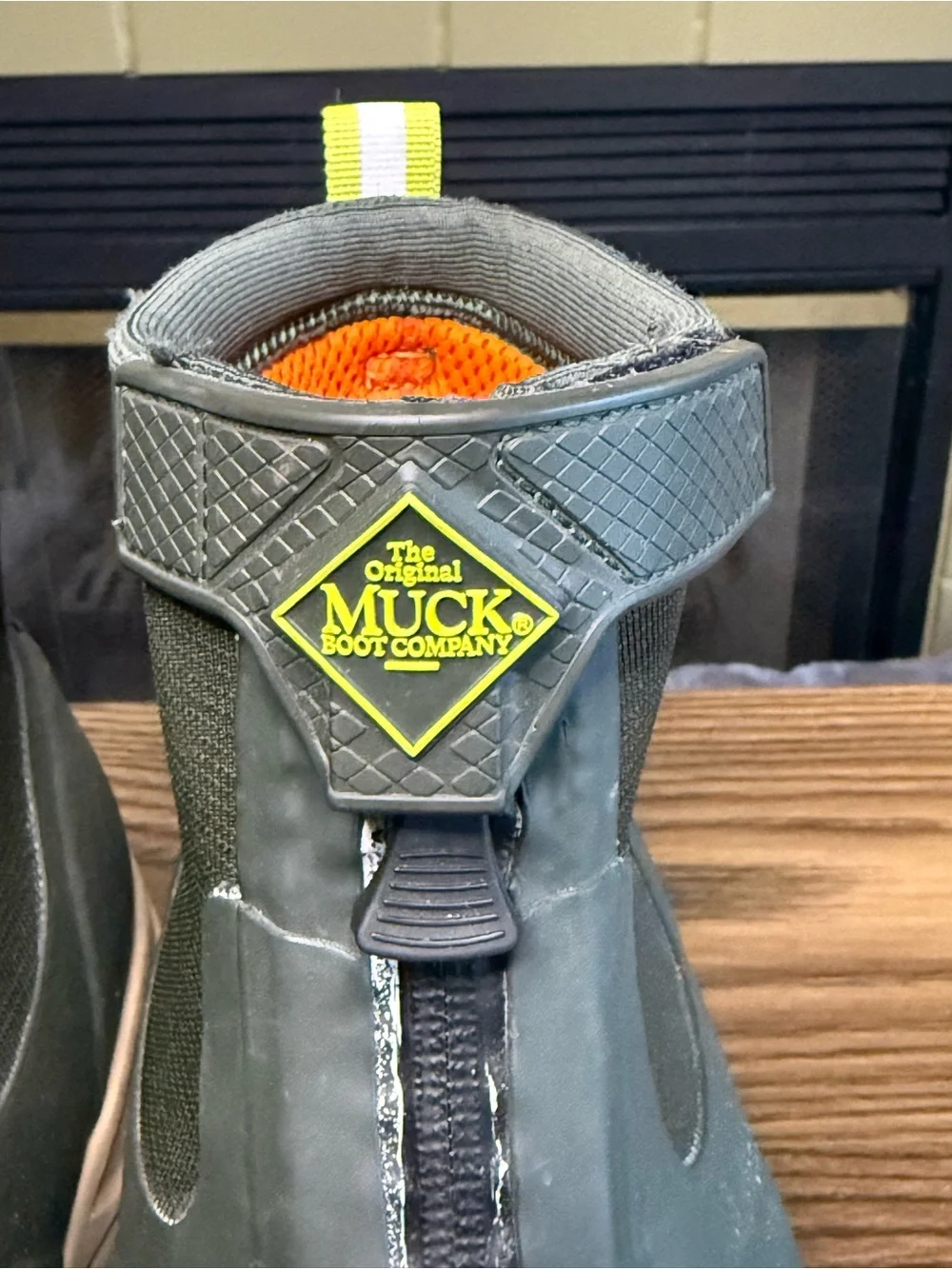 Original Muck Boots-Men’s Apex Mid Zip Waterproof Size 9